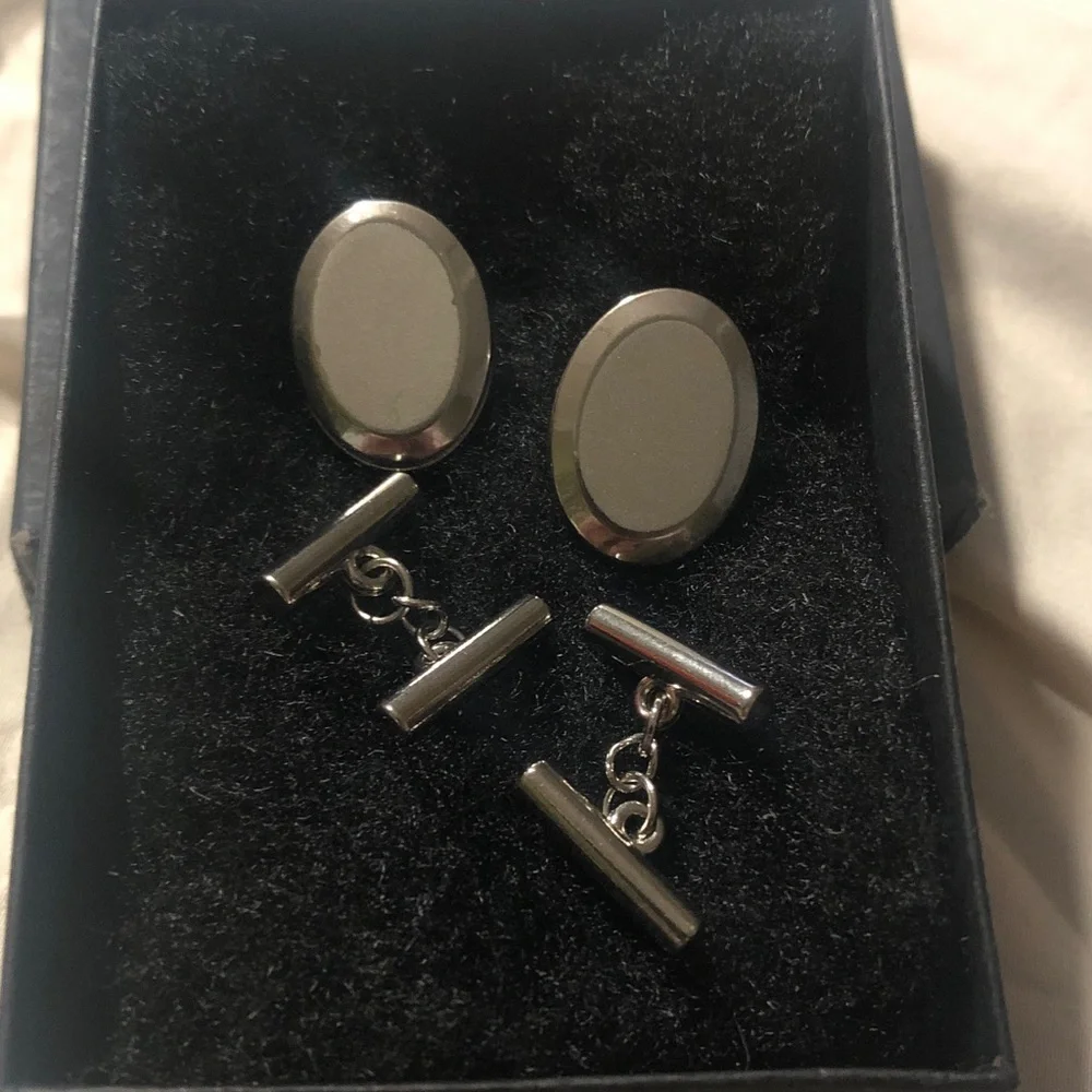 Elegant Silver Cufflinks Set